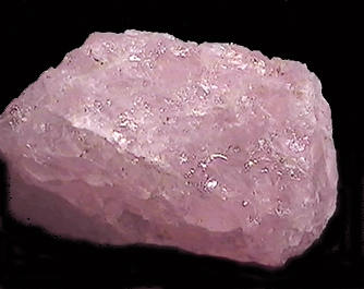 Фото минерала из ядра пегматитов