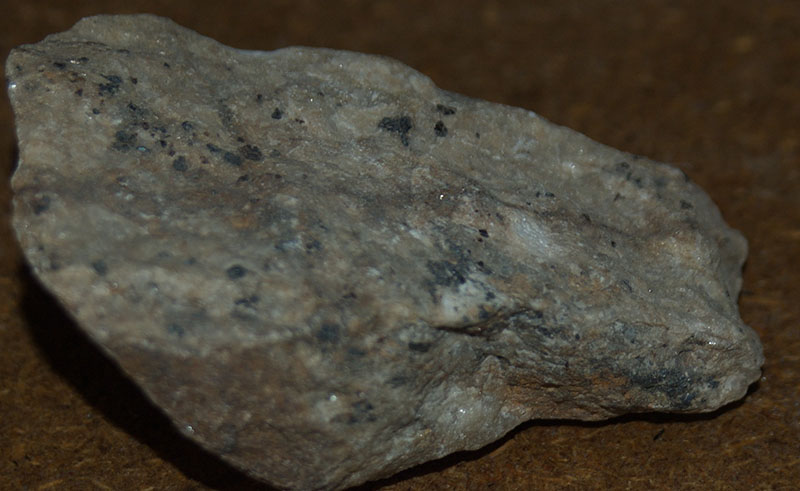Пирохлор в карбонате Вуфри-Ярва Кольский полуостров
